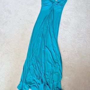 Lulu’s maxi dress.